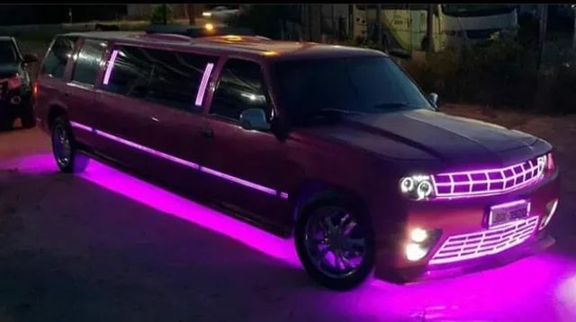 BH Limousines - Aqui na BH Limousines, o mês já começou rosa! A