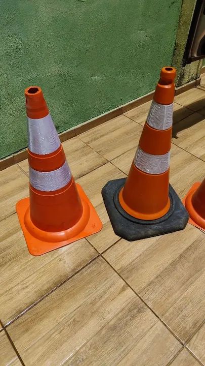 Cones de Sinalização 