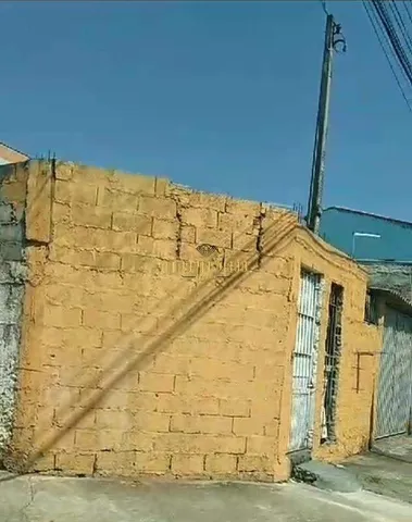 Casa à venda com 2 Dormitórios e Amplo Quintal - Casa Branca - Suzano - SP