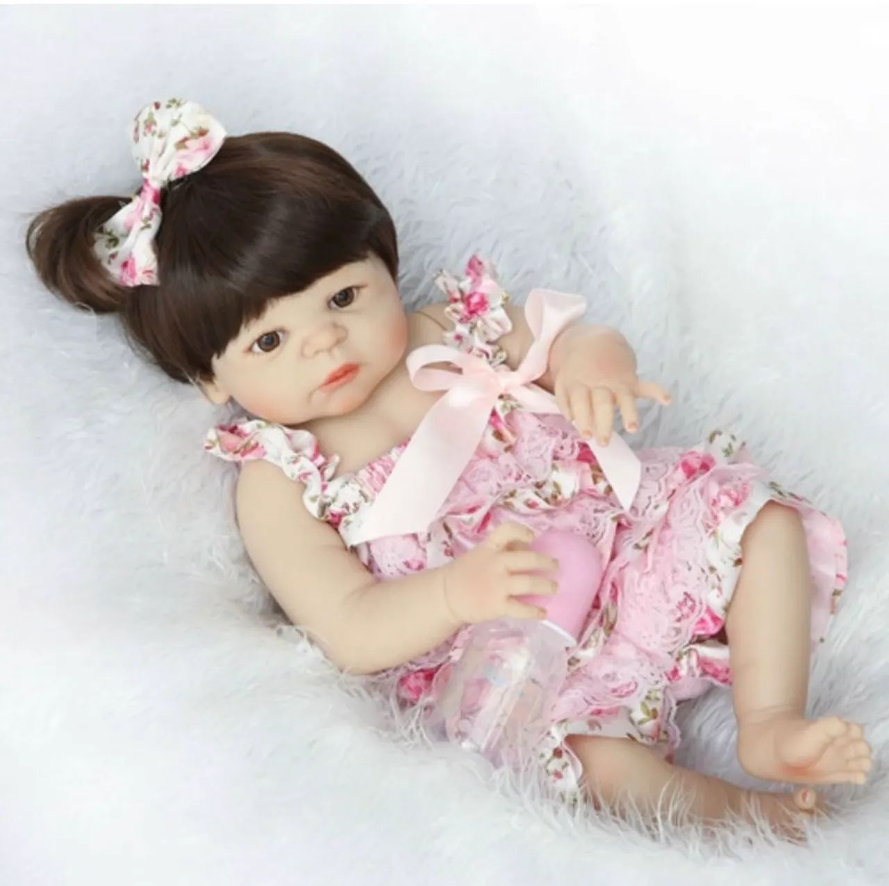 Boneca reborn 56 cm 100% silicone nova