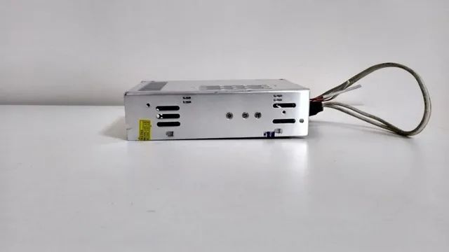 Fonte Chaveada 12V 10A tipo Colmeia, ideal para CFTV - Foto 3