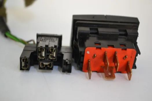 Botão Interruptor Vidro Eletrico Volkswagen Gol 2003 2004 - Foto 4