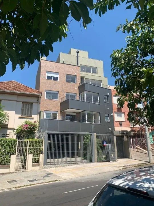 Libertas Imobiliária aluga!Ótimo apartamento no Menino Deus, de 2 dormitórios e vaga. Poss - Foto 8