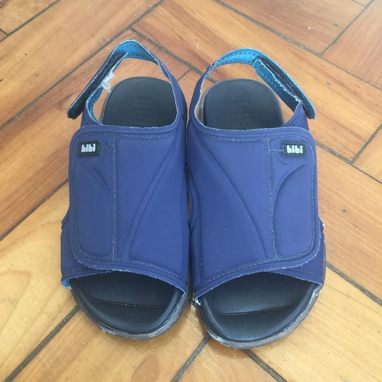 Sandália Bibi com led 26