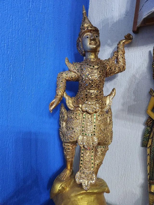 Linda peça  em madeira maciça  importada Indonésia  - Foto 6