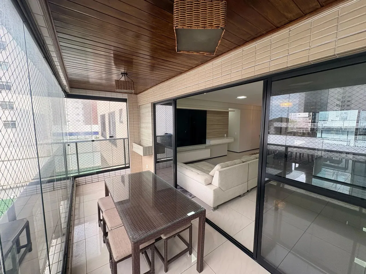 Apartamento no Renascença com 4 Suítes TR223468 SLZ-EDMTB6