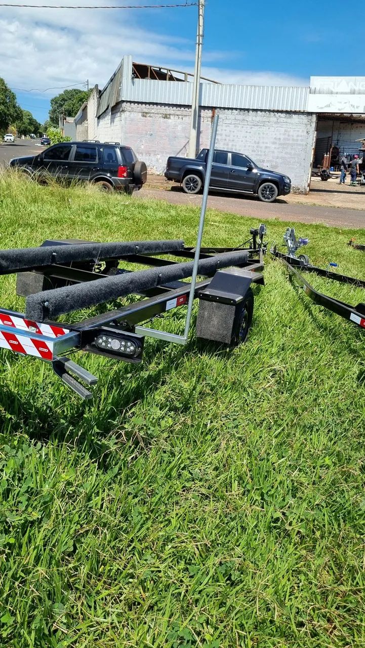 Carretinhas para barco em 5× sem juros - Nova  5.0,5.5 e6.0 metros - Foto 2
