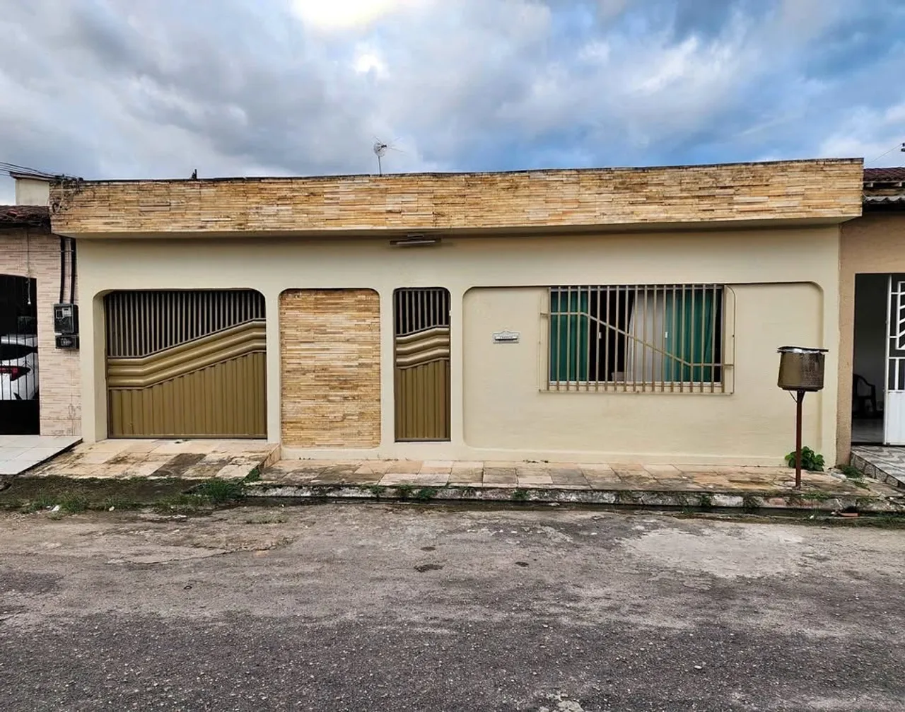 CASA A VENDA NO JAPIIM