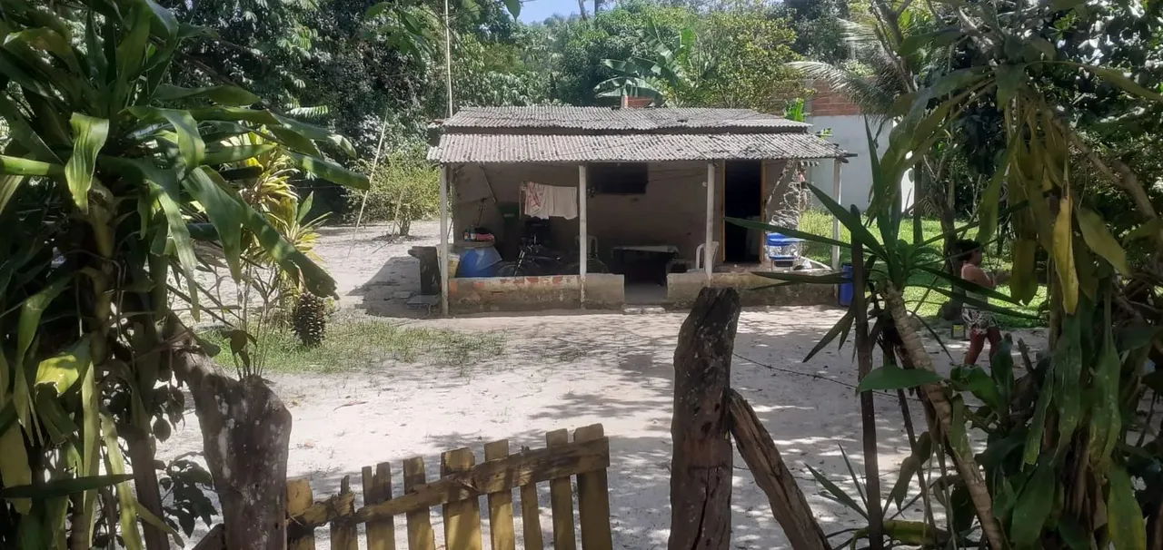 Vendo Sítio com metragem 1.970m² no Bairro Geneciano, Miguel Couto- Nova Iguaçu - RJ