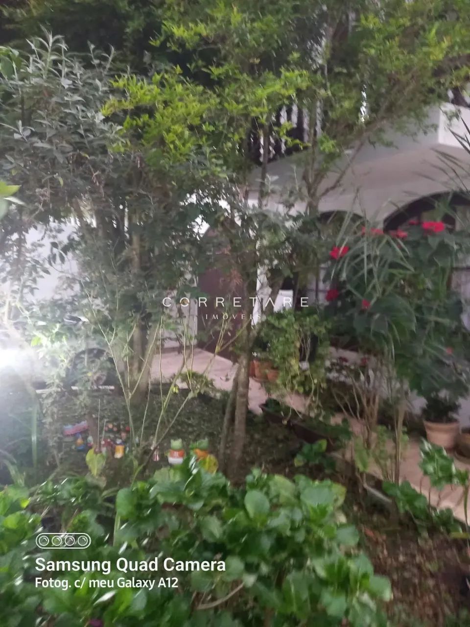 Excelente Casa no Ahú pra quem procura Segurança, Comodidade e Localização. - Foto 2