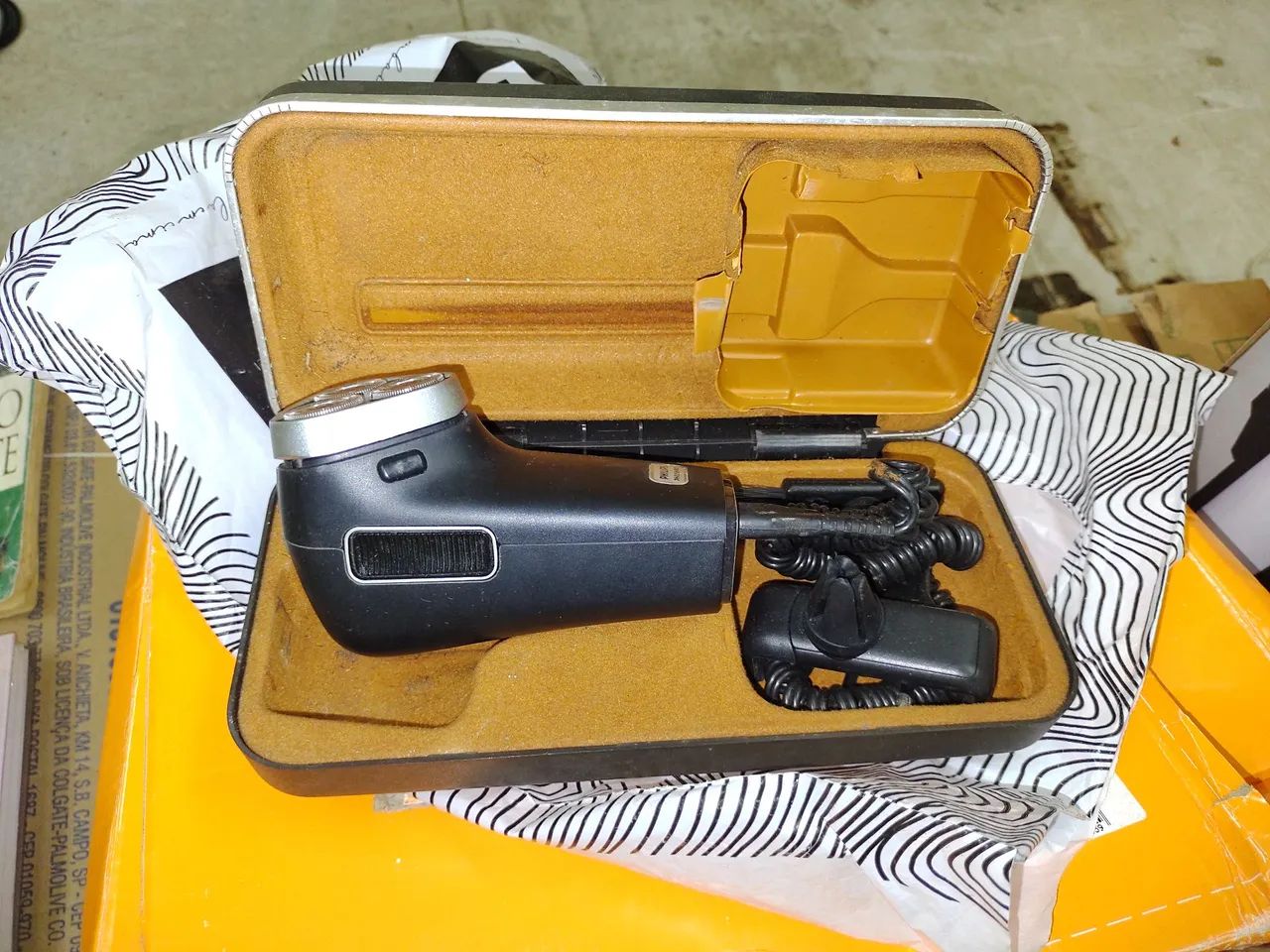 Barbeador Philips Antigo, ainda tenho a caixa. - Foto 5