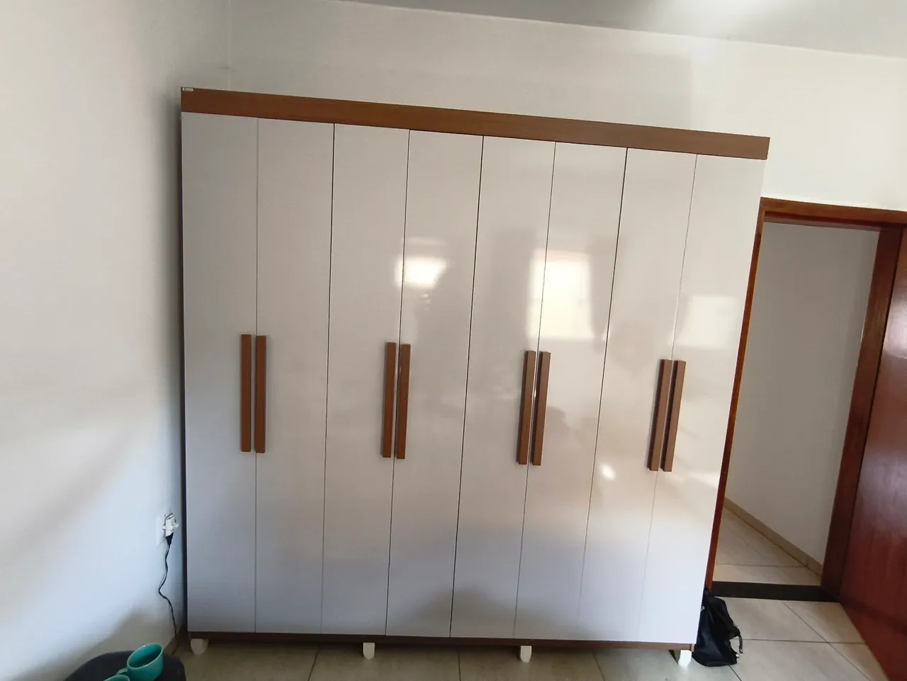 Guarda-Roupas de 6 Portas
