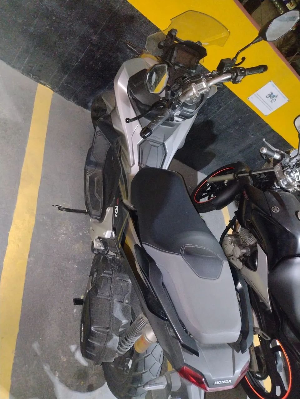 Moto adv