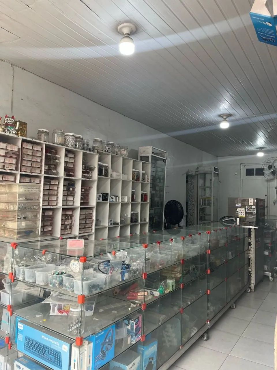 Passo todas as bancadas, armários de vidros  e matérias incluídos  - Foto 2