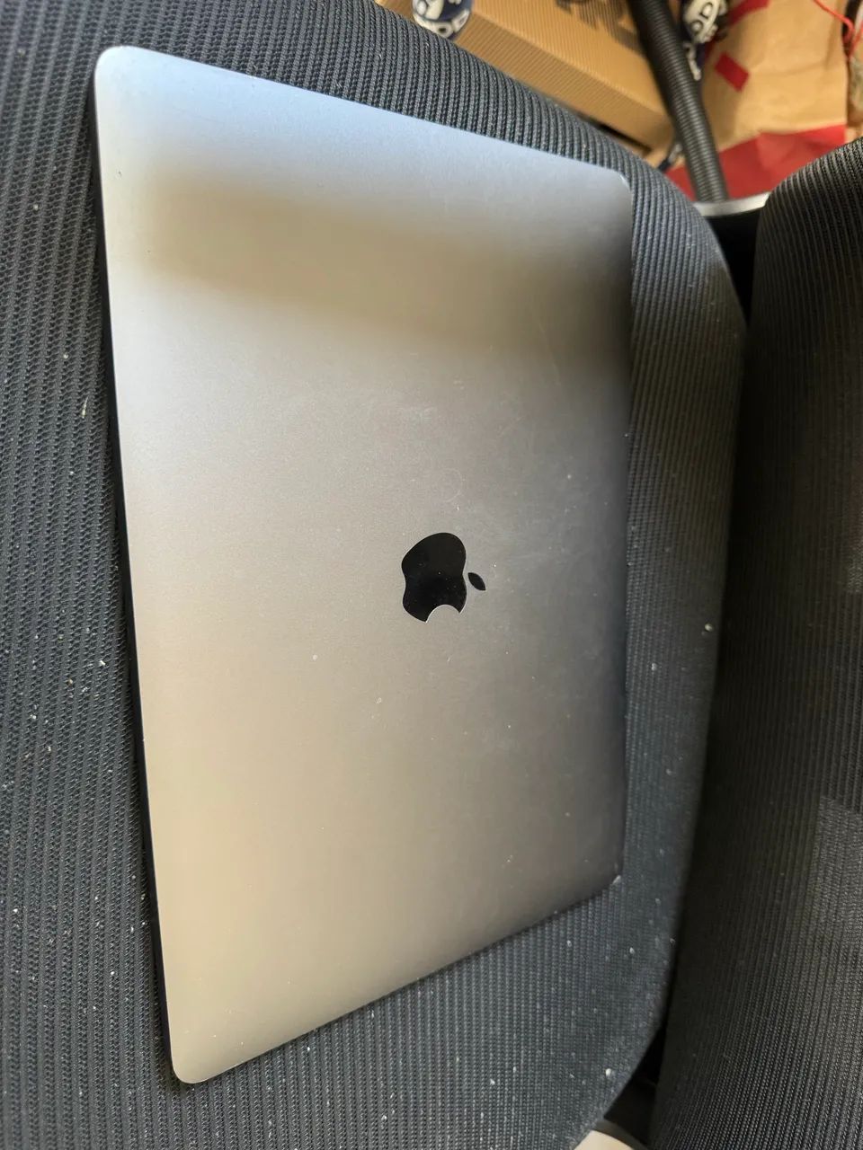 MacBook Pro 13? 2019 - i5 Quad-Core ? 8GB RAM ? 256GB - Notebooks