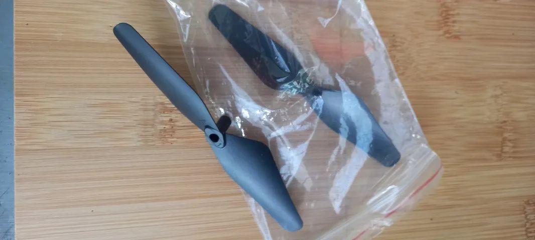Par de hélices A e B para drone s60 e compatíveis 