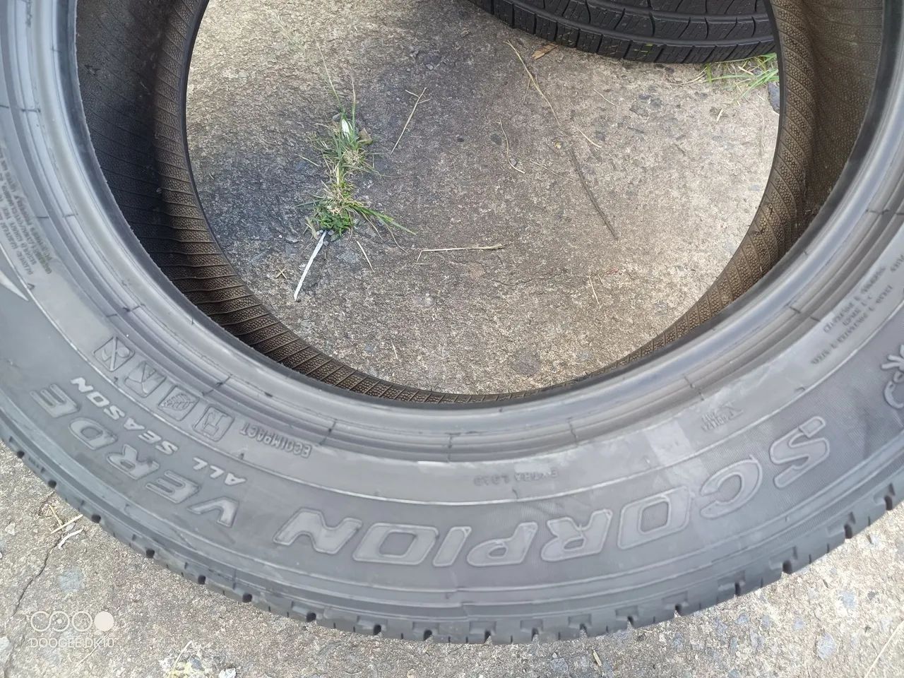 02 pneus aro 18 Pirelli Scorpions verde 225/60/18 zerados para Toro ASX oultland Compass  - Foto 3
