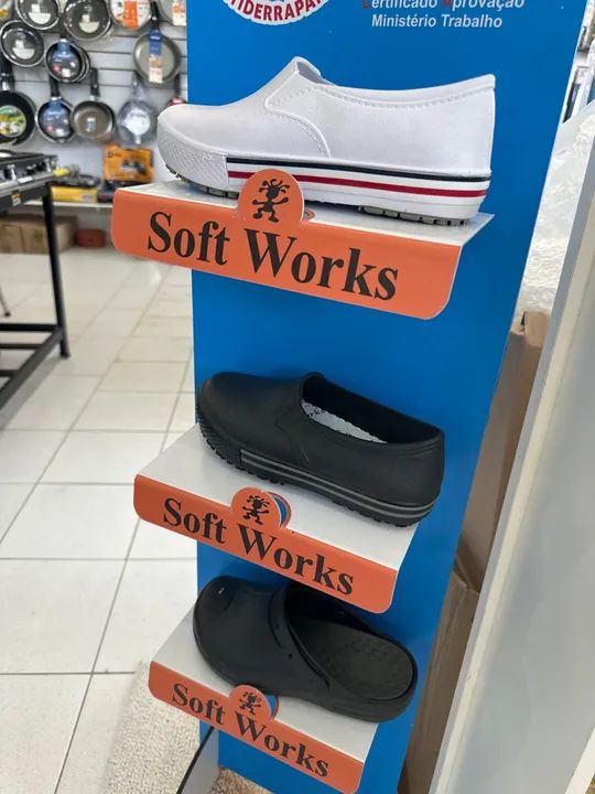 Calçados de Segurança Soft Works - Antiderrapantes - Foto 2