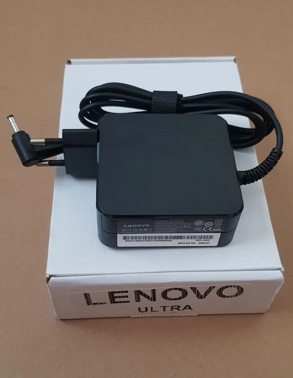 Carregador pra notebook Lenovo idealpad 