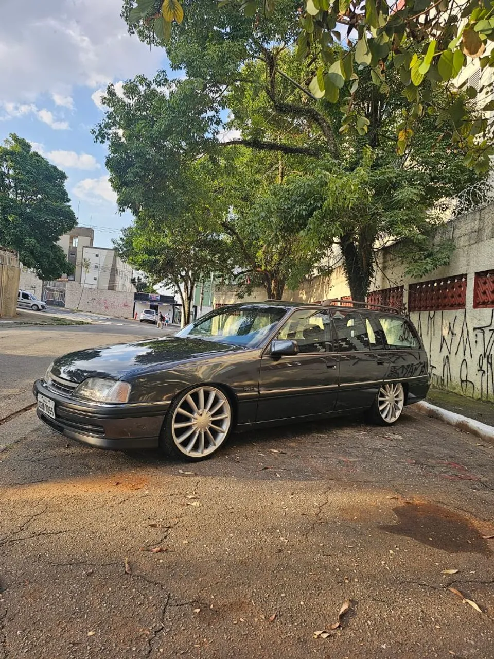 Omega suprema 2.2 placa pretaem ótimo estado