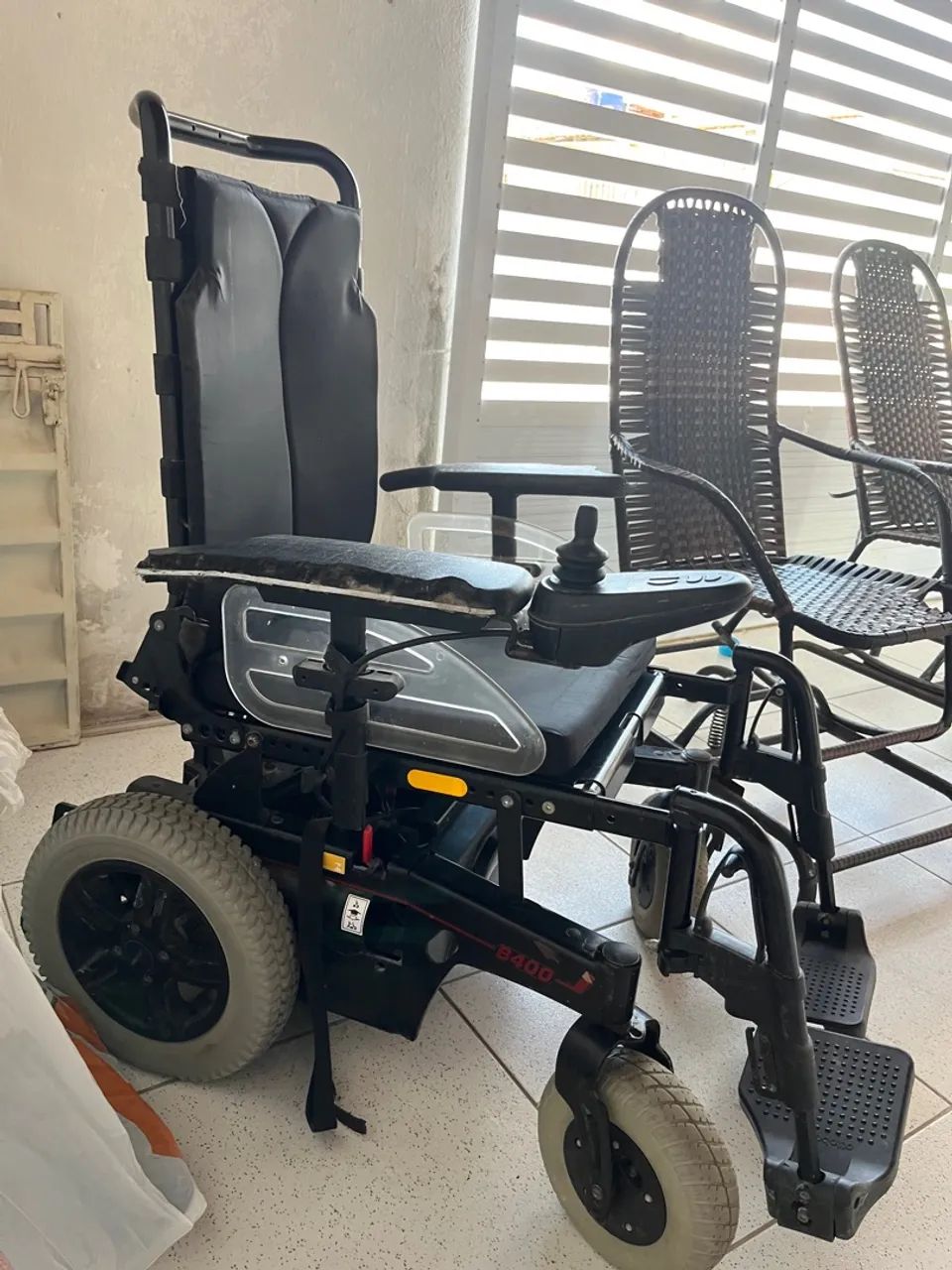 Cadeira de roda motorizada  - Foto 2