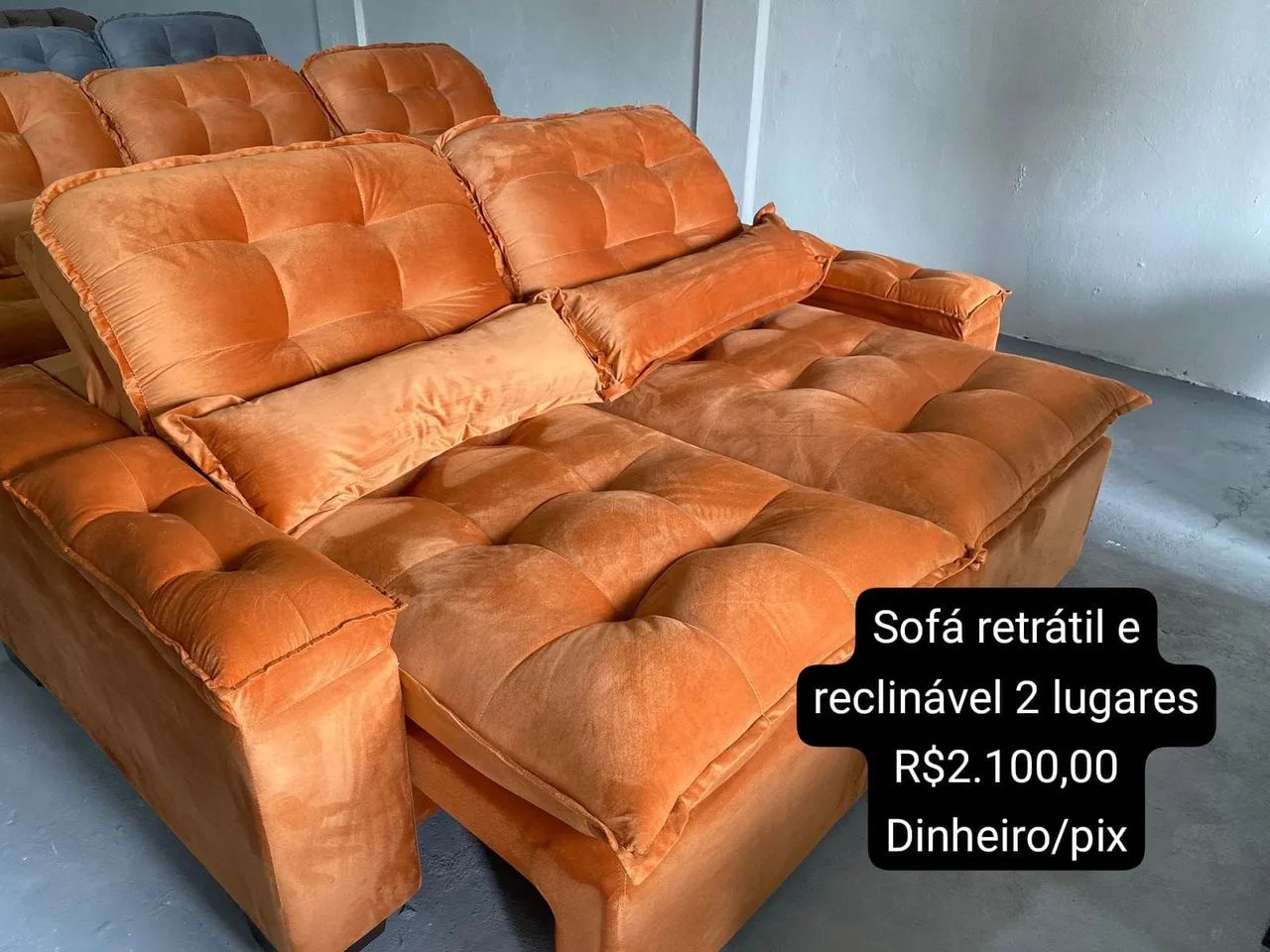 Sofá retrátil e reclinável 2 lugares