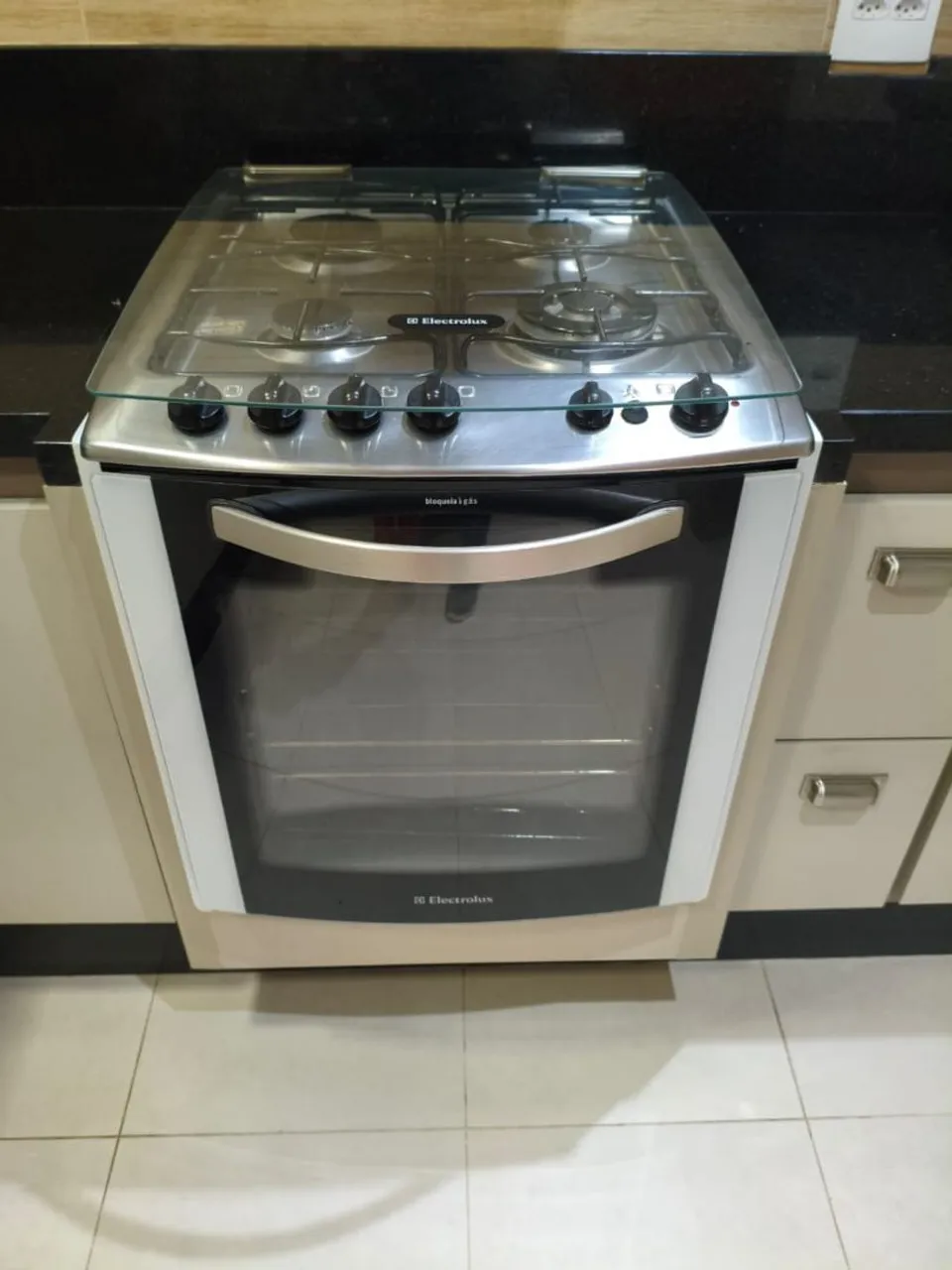 Fogão Electrolux de embutir 4 bocas a gás com Design Moderno