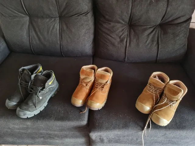 Vende-se botas