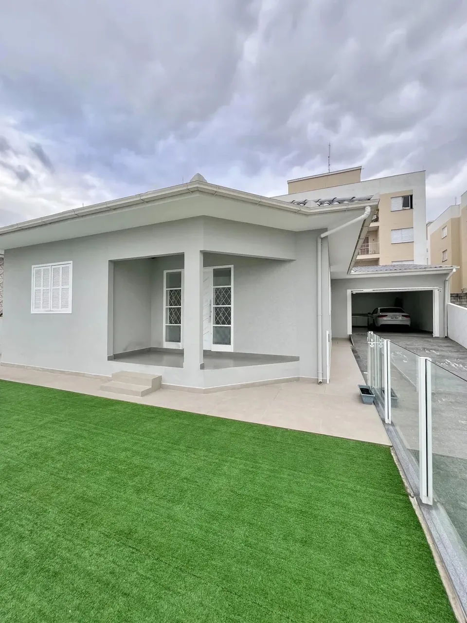 Casa a venda em Serrarias, São José, SC.