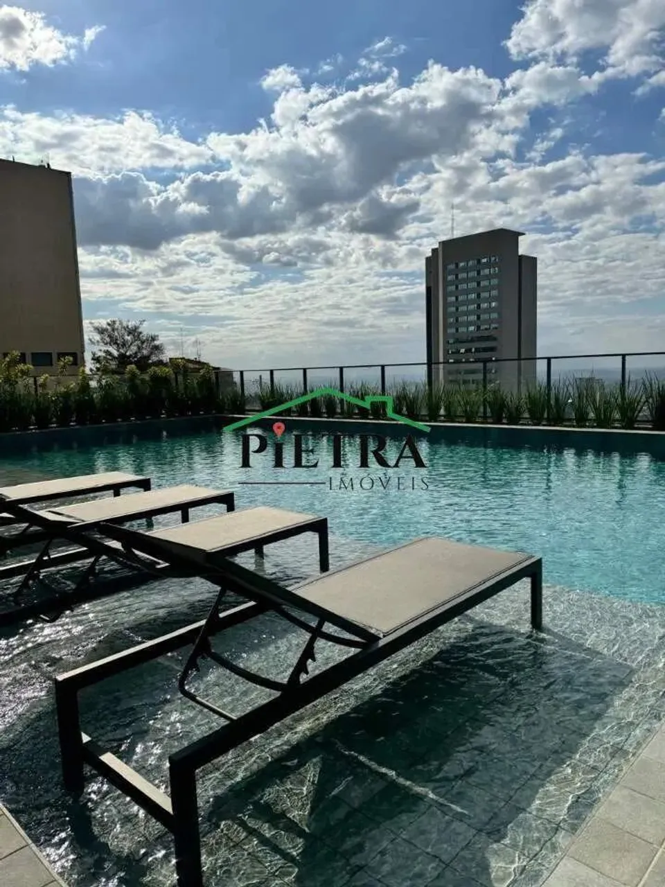 Apartamento 02 suítes, condomínio mais completo e moderno do Vila da Serra.