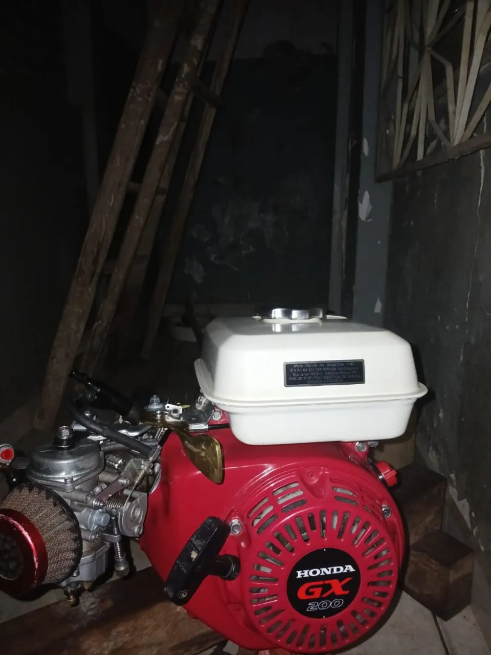 Vendo uma canoa e motor