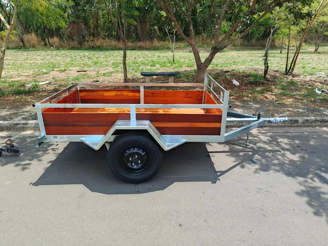 Carretinha zero km 1.20 x 2 metros  - Foto 2