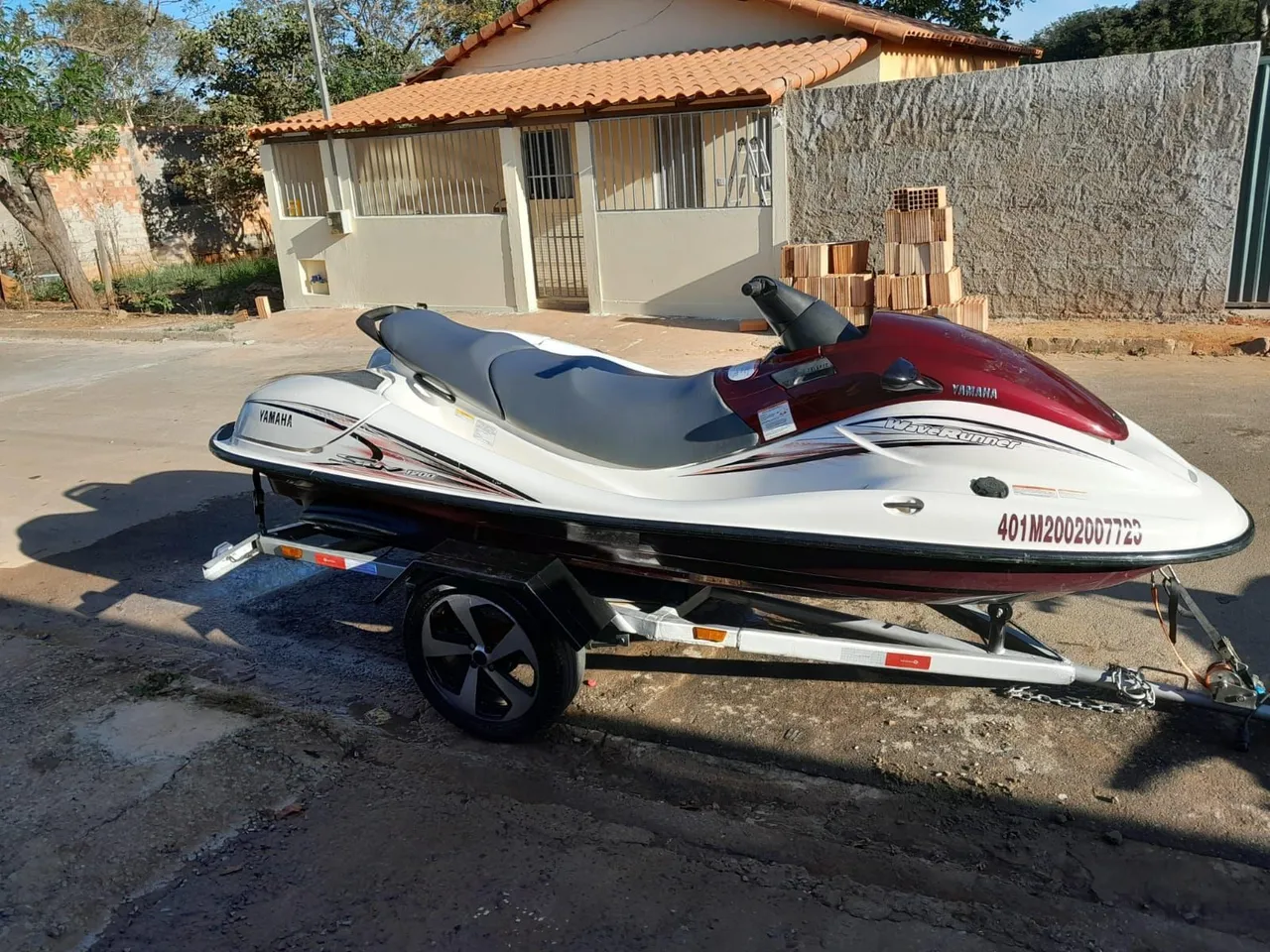 Jet-ski  suv 1200 