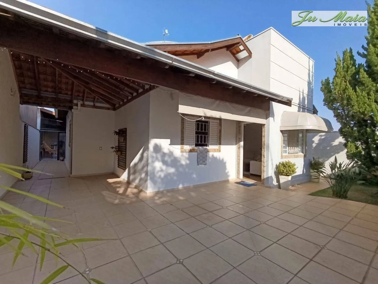 Casa com 3 dormitórios à venda, 163 m² por R$ 720.000,00 - Santa Rita - Pouso Alegre/MG