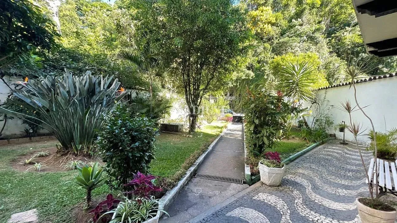 à venda, Quitandinha, Petrópolis, RJ