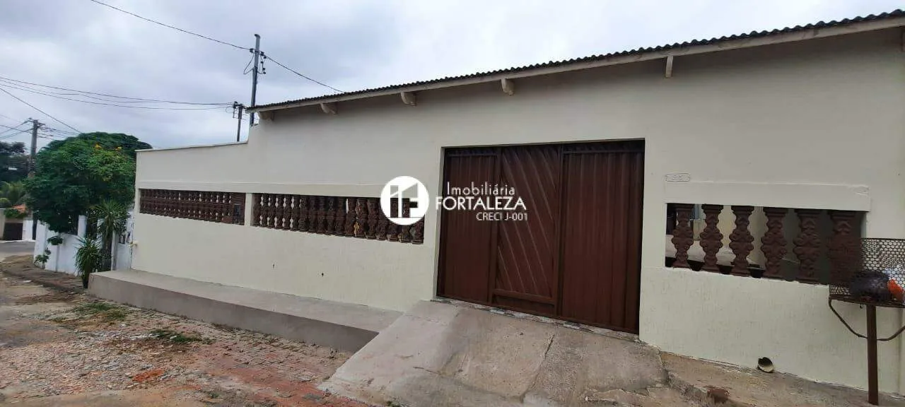 Casa Residencial para aluguel, 4 quartos, 2 vagas, Conjunto Tucumã - Rio Branco/AC