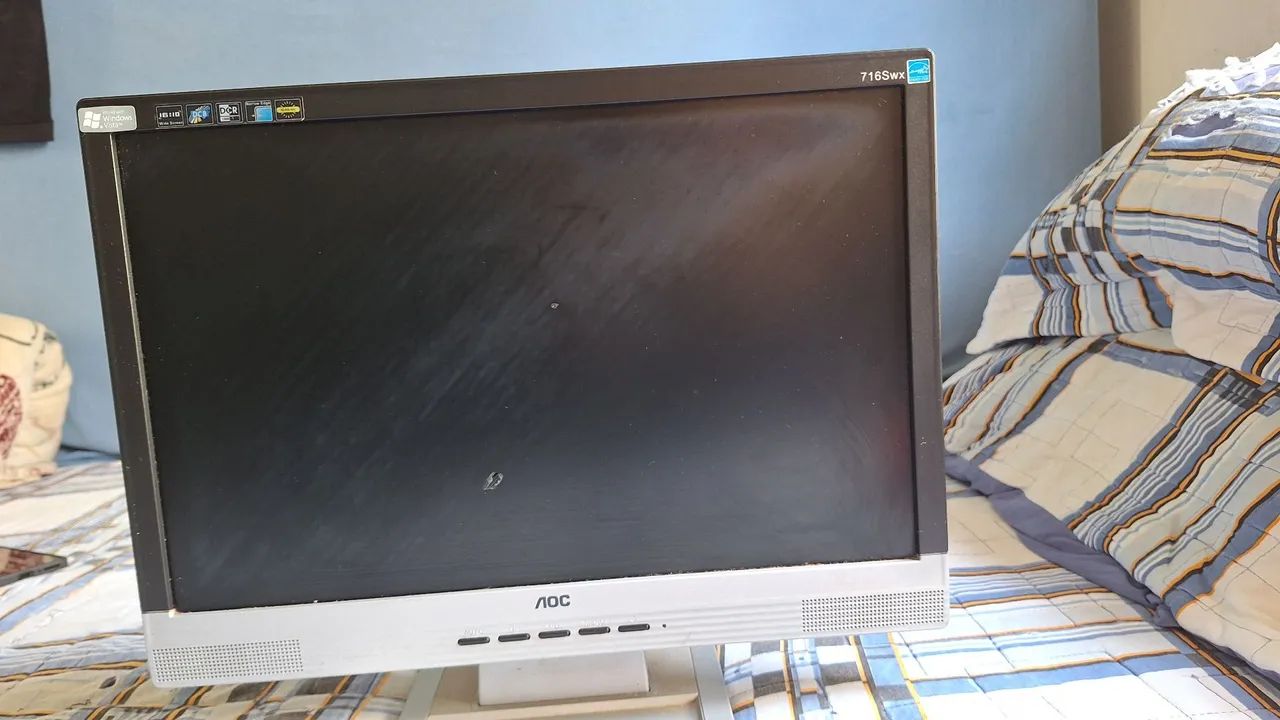 Monitor + teclado e mouse 