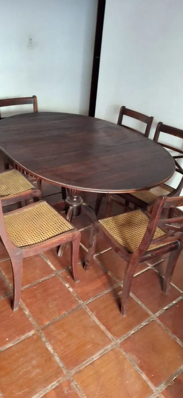 Mesa de Jantar em Madeira Maciça - Foto 2