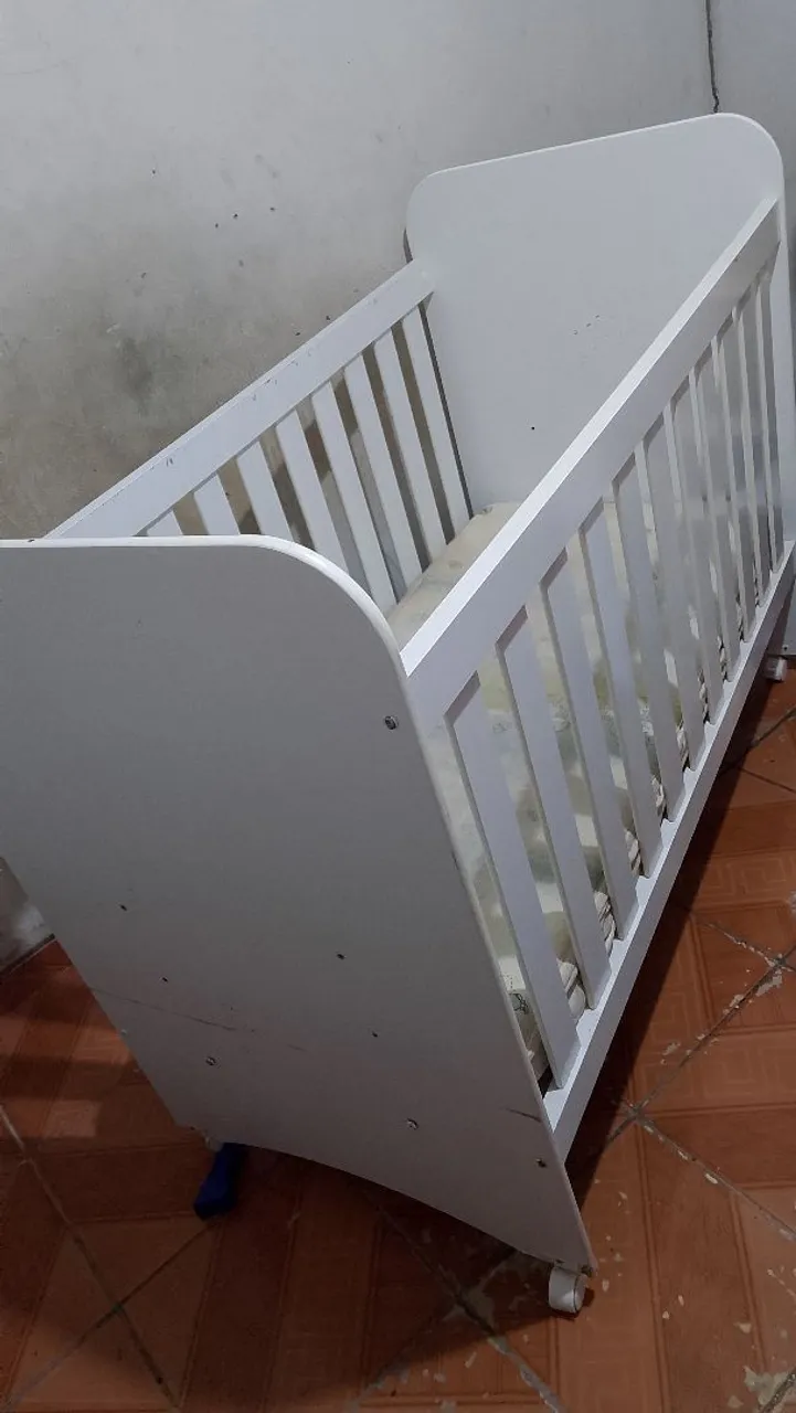 Vendo berço 300