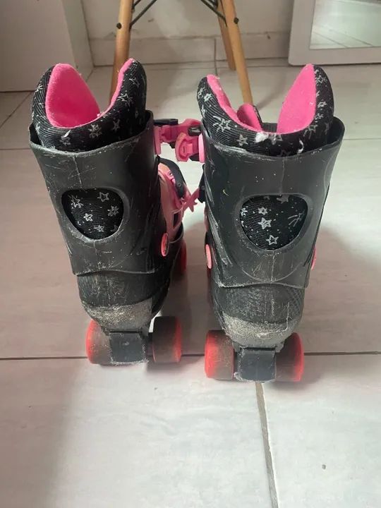 Patins usado calça até tamanho 39 - Foto 4