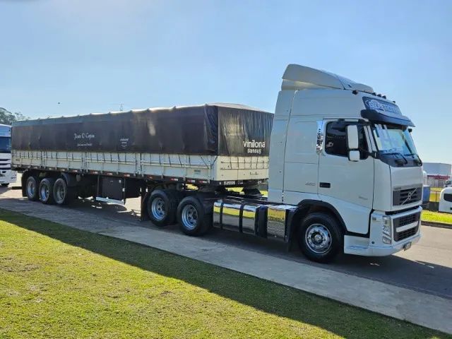 Volvo FH 460 6x2 Globetrotter Ano 14 teto alto aut + Graneleiro Randon Ano 16 12.40 x 1.80 - Foto 9