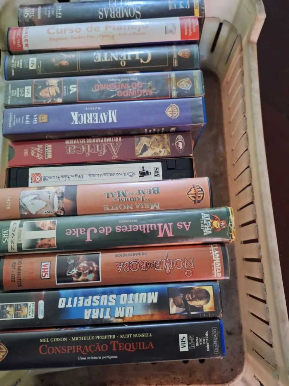 Pacote com 12 fitas VHS