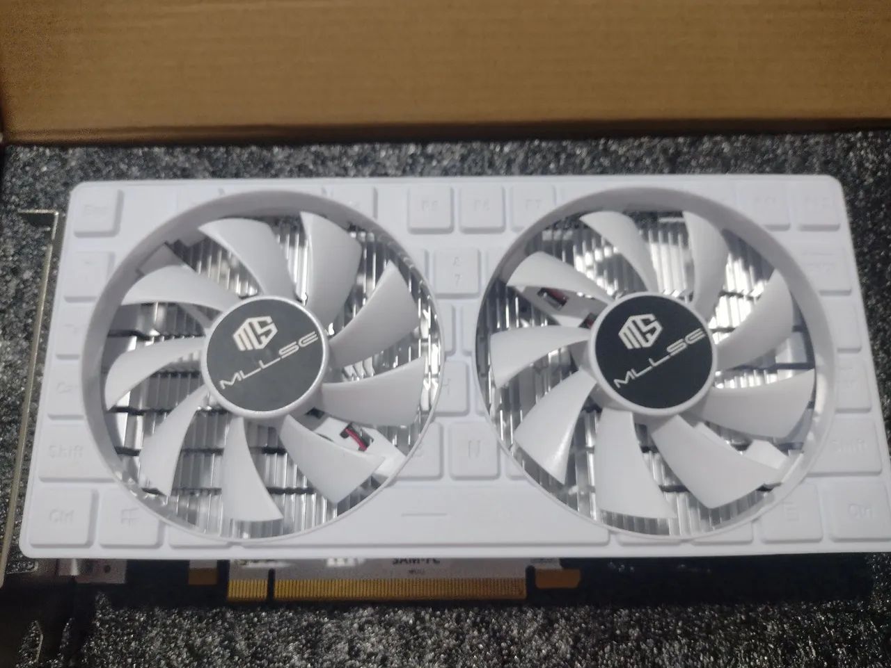 RX 580 SP MLLSE + 16Gb RAM DDR4 HyperX