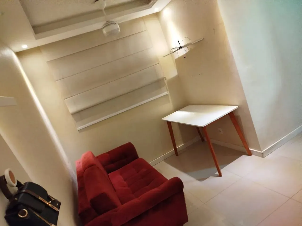 Imóvel para aluguel possui 47 metros quadrados com 3 quartos em Vila Avelina - Nova Iguaçu