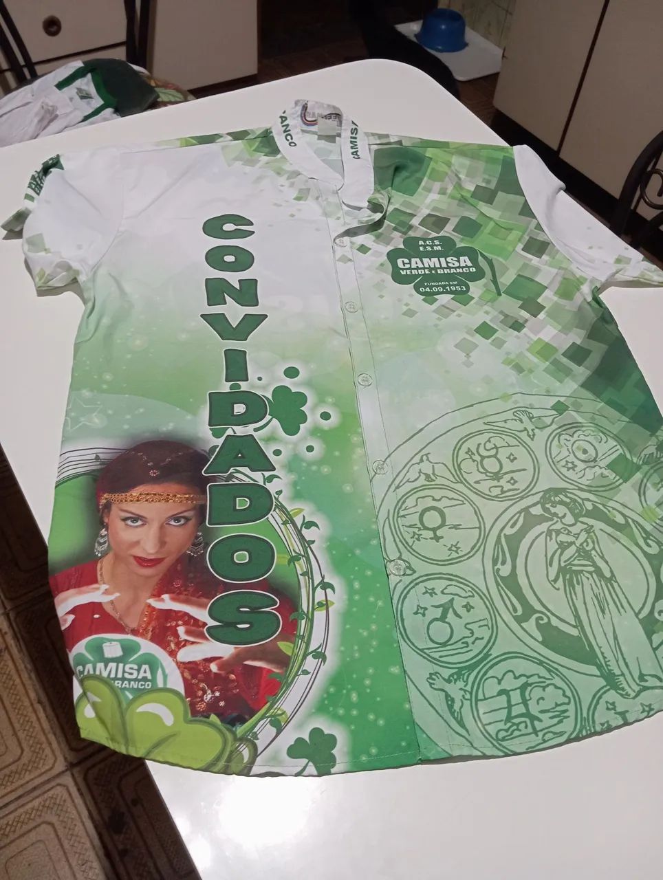 Camisa Verde e Branca - Convidados