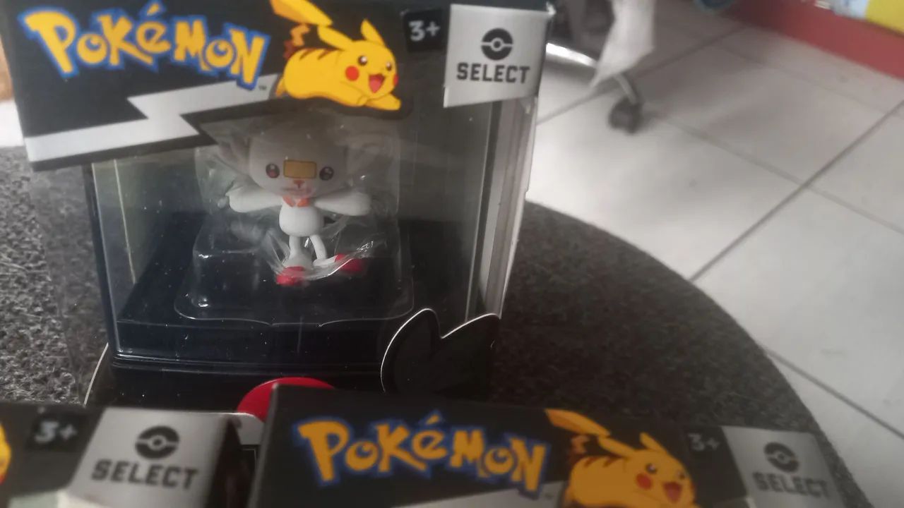 Pokémon Pikachu Action Figure - Foto 5