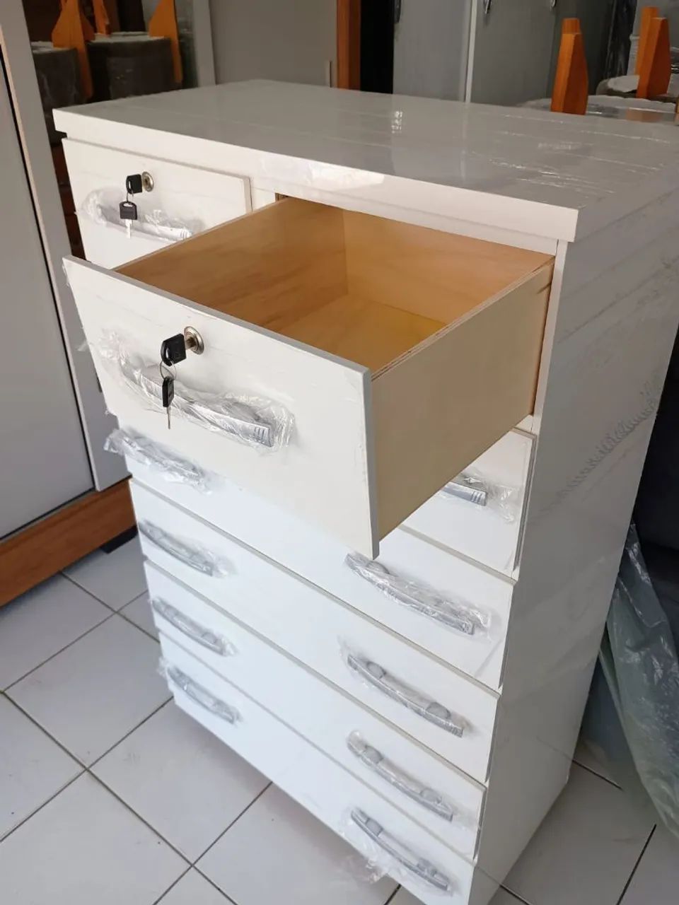 Cômoda em bloco de madeira  - Foto 2