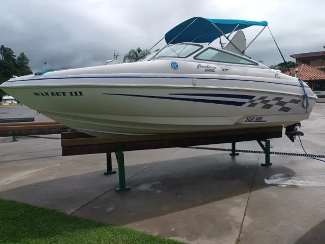 Vendo Lancha Focker 222