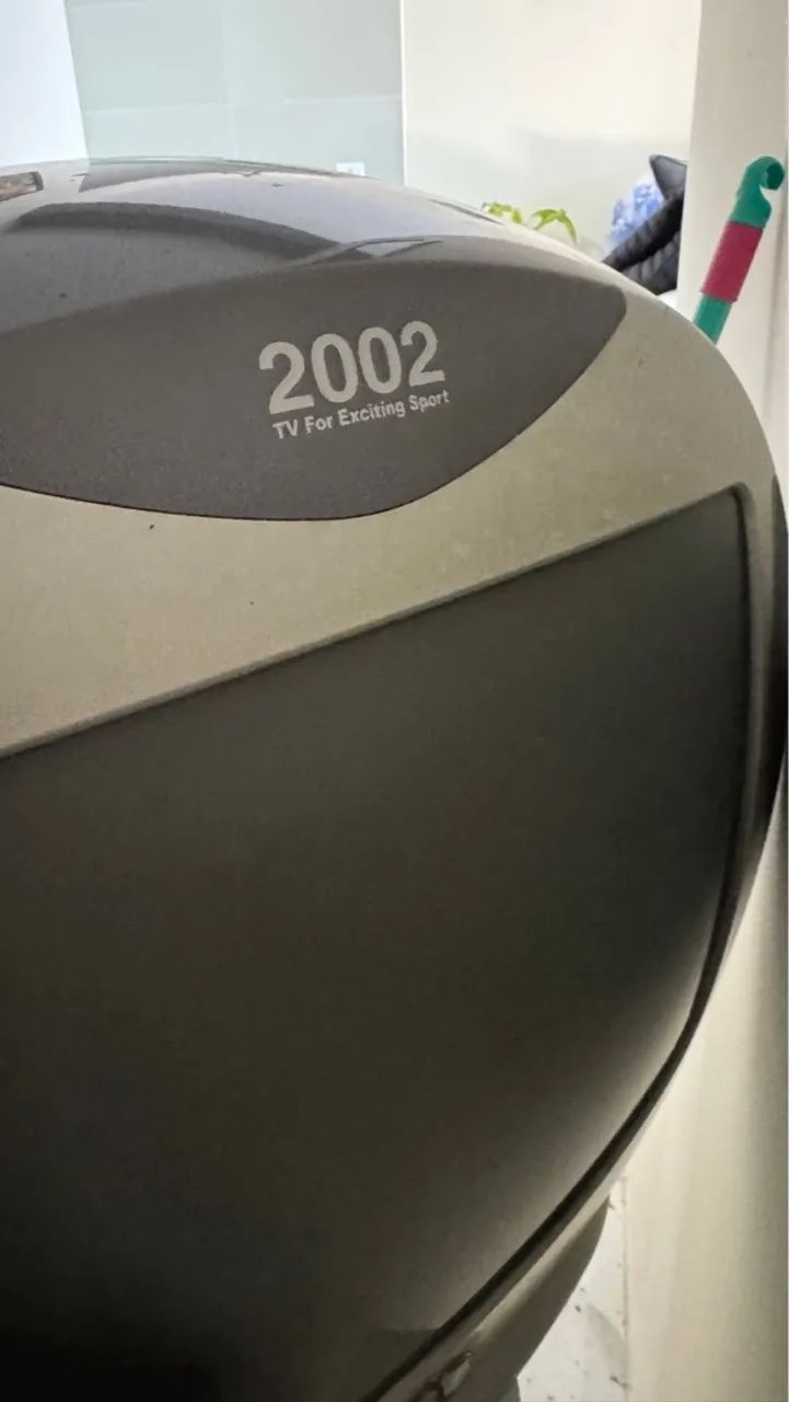 T.V TV LG copa 2002 - Funcionando - TVs - Umbará, Curitiba