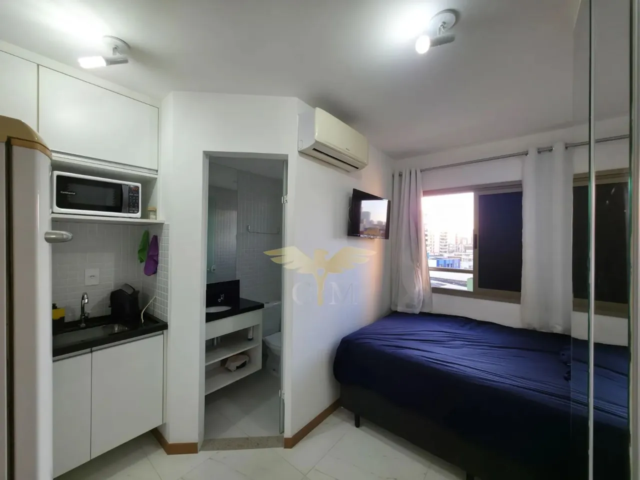 Studio, Muito Bem Distribuído Em 16M² E 1 Vagas Rotativas No Costa Azul. 1TBRBEH